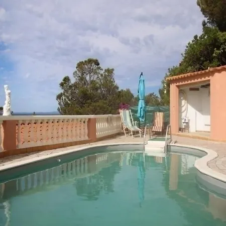 Casa de Férias House Avec Piscine Vue Mer Raphael Antheor *